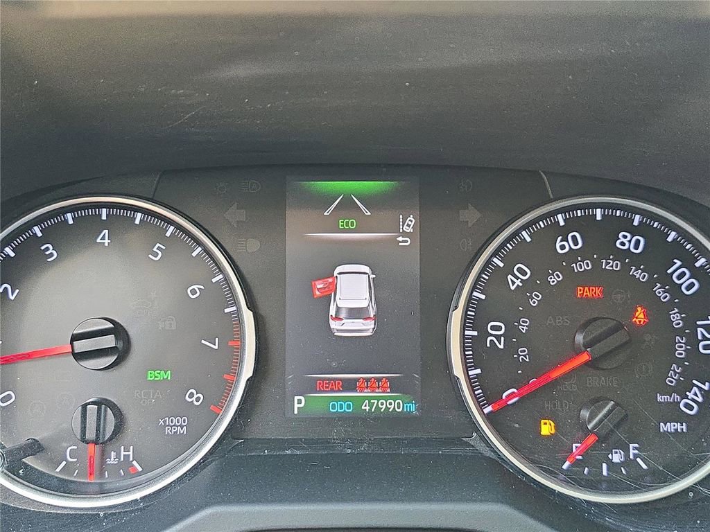 Used 2021 Toyota RAV4 XLE image 24