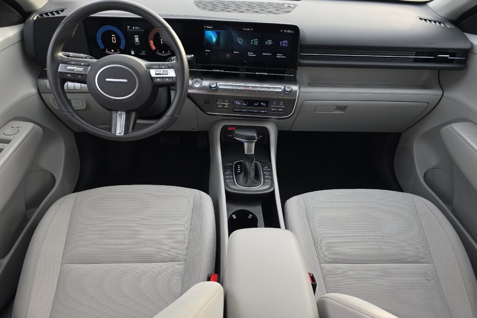 Used 2025 Hyundai Kona SEL image 9