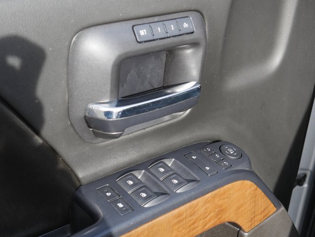 Used 2016 Chevrolet Silverado 2500 LTZ image 17