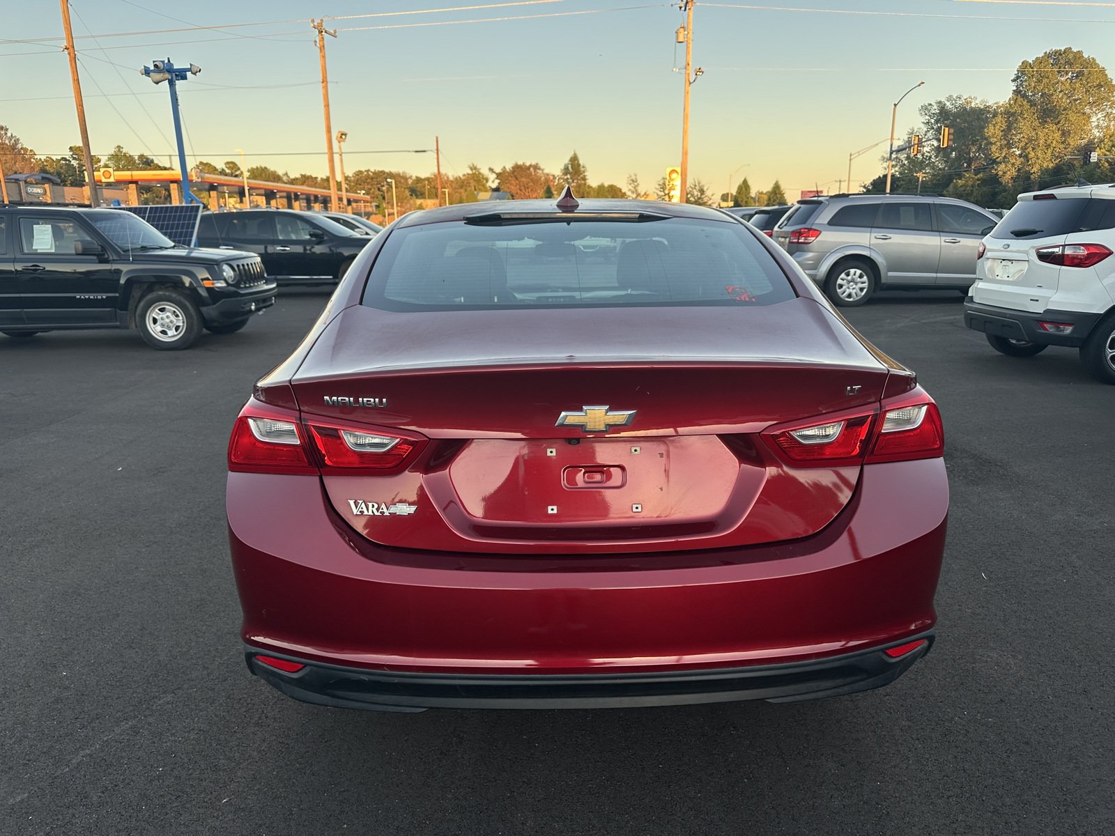 Used 2018 Chevrolet Malibu LT FWD image 5