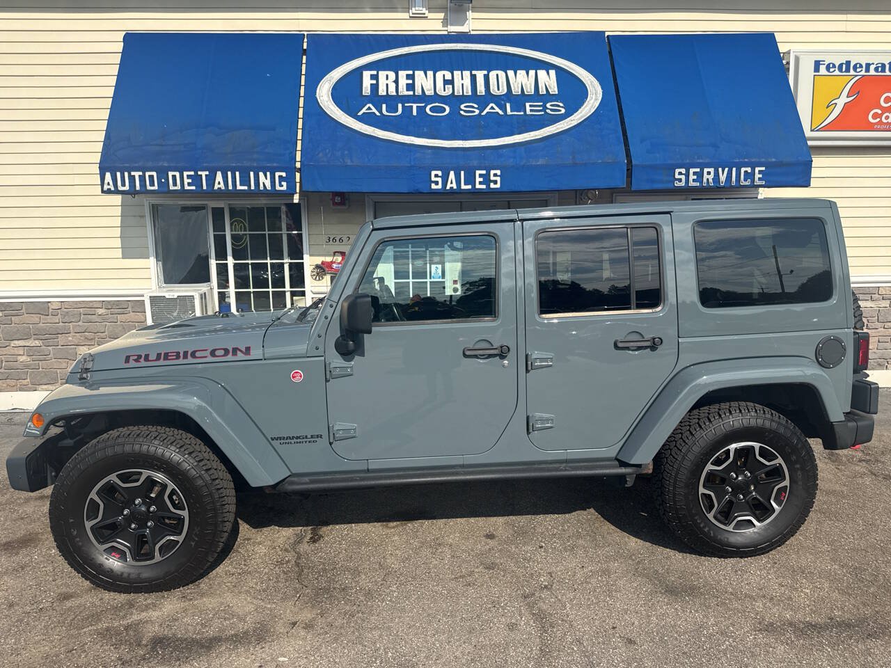 Used 2014 Jeep Wrangler Unlimited Rubicon AWD/4WD image 3