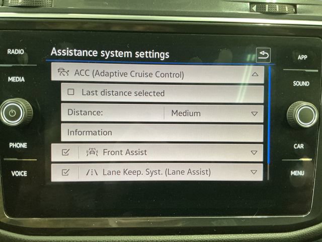 Used 2022 Volkswagen Tiguan SE R-Line image 63