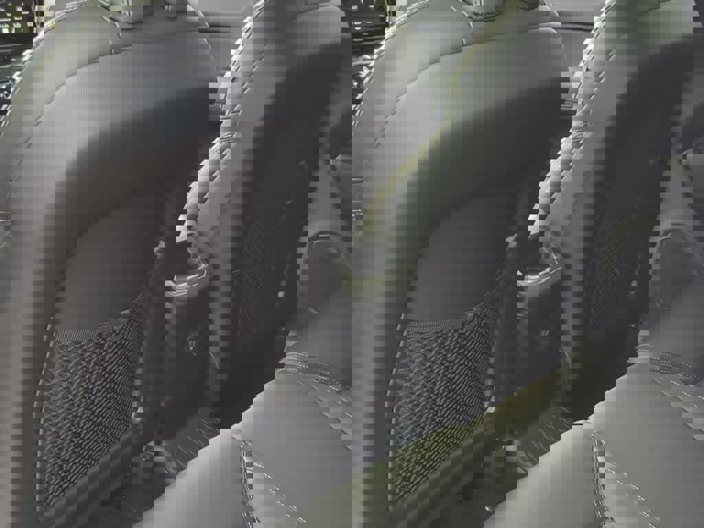 New 2026 Volvo XC60 T8 Ultra w/ Protection Package Premier AWD/4WD image 17