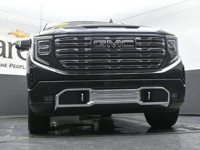 Used 2023 GMC Sierra 1500 Denali Ultimate AWD/4WD image 3
