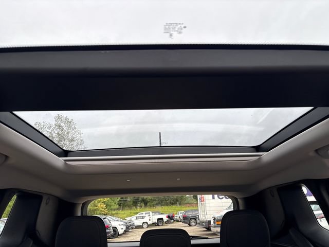 Used 2023 Jeep Renegade Altitude w/ Sun/Sound Group AWD/4WD image 15