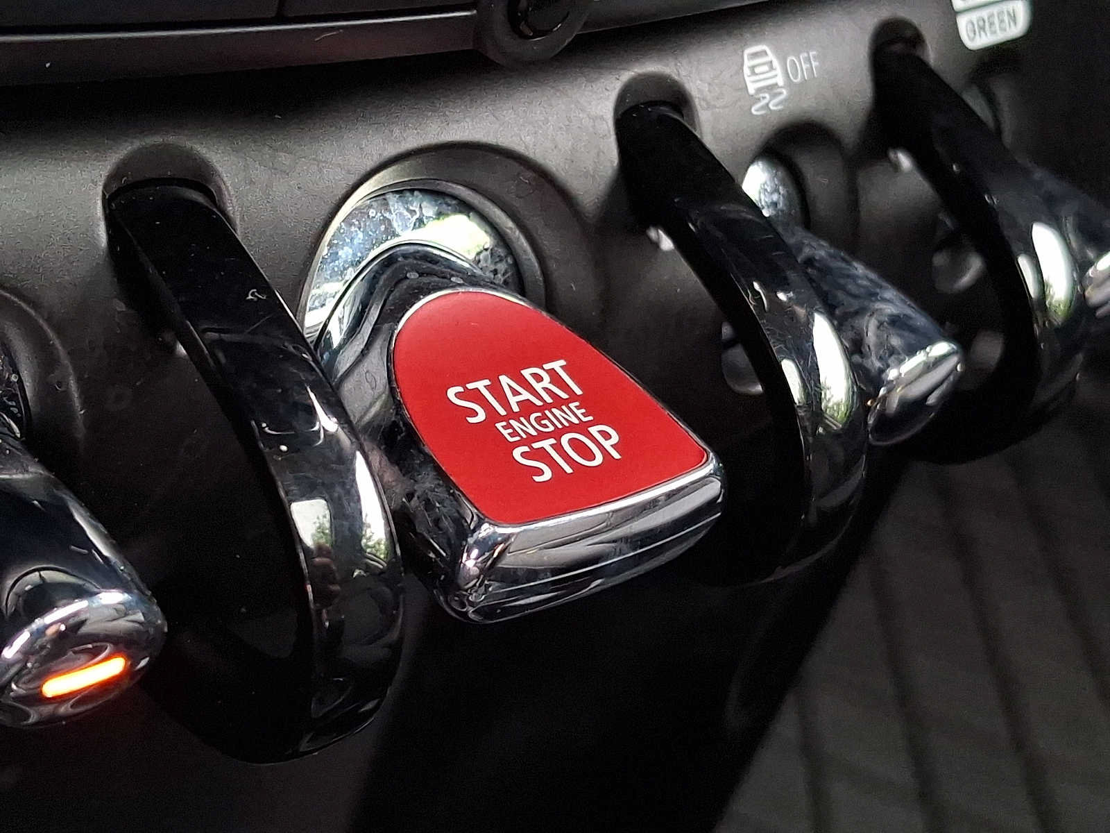 Certified 2024 MINI Cooper S FWD image 21
