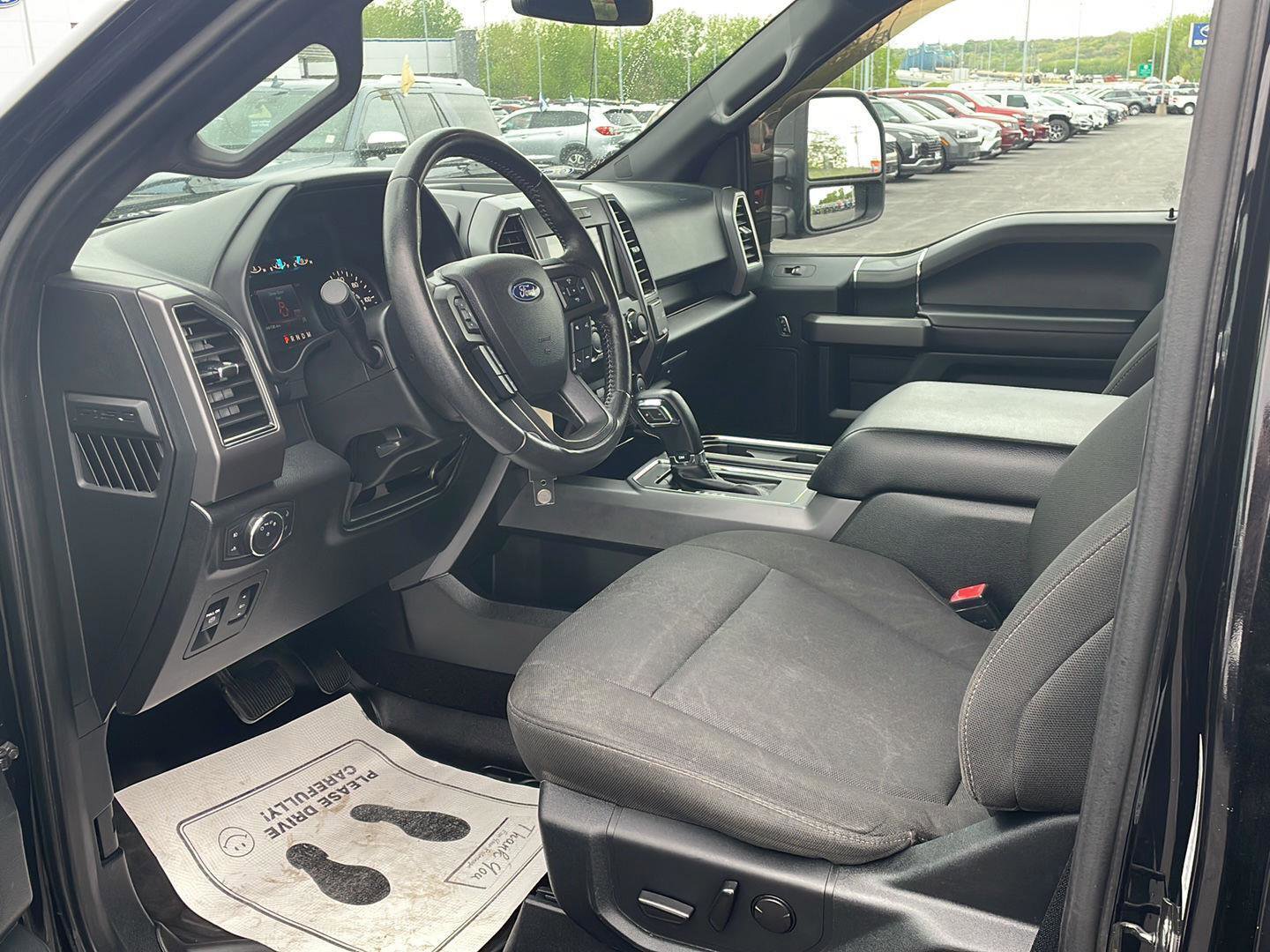 Used 2019 Ford F150 XLT w/ Equipment Group 302A Luxury AWD/4WD image 12