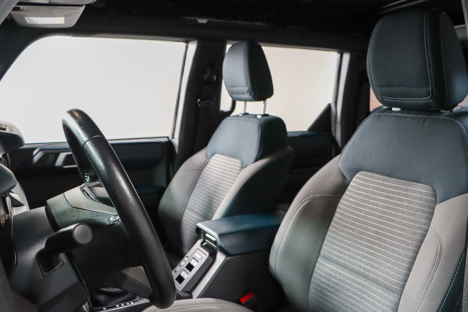 Used 2022 Ford Bronco Outer Banks image 24