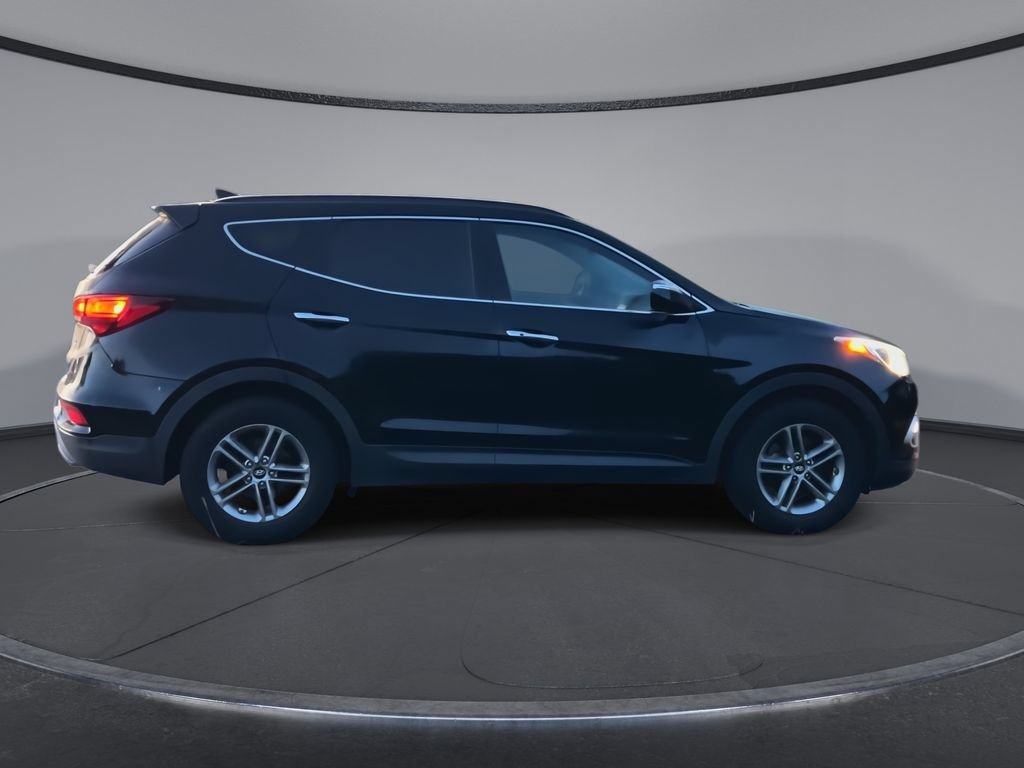 Used 2018 Hyundai Santa Fe Sport w/ 2.4L Tech Package 04 AWD/4WD image 9