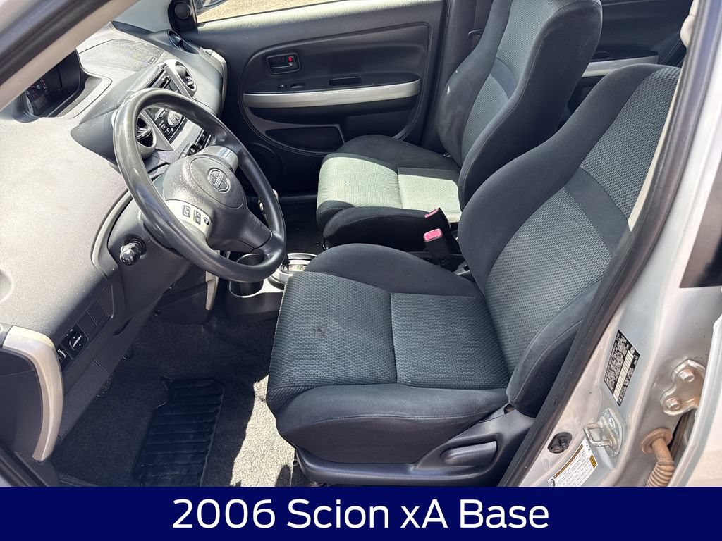 Used 2006 Scion xA FWD image 11