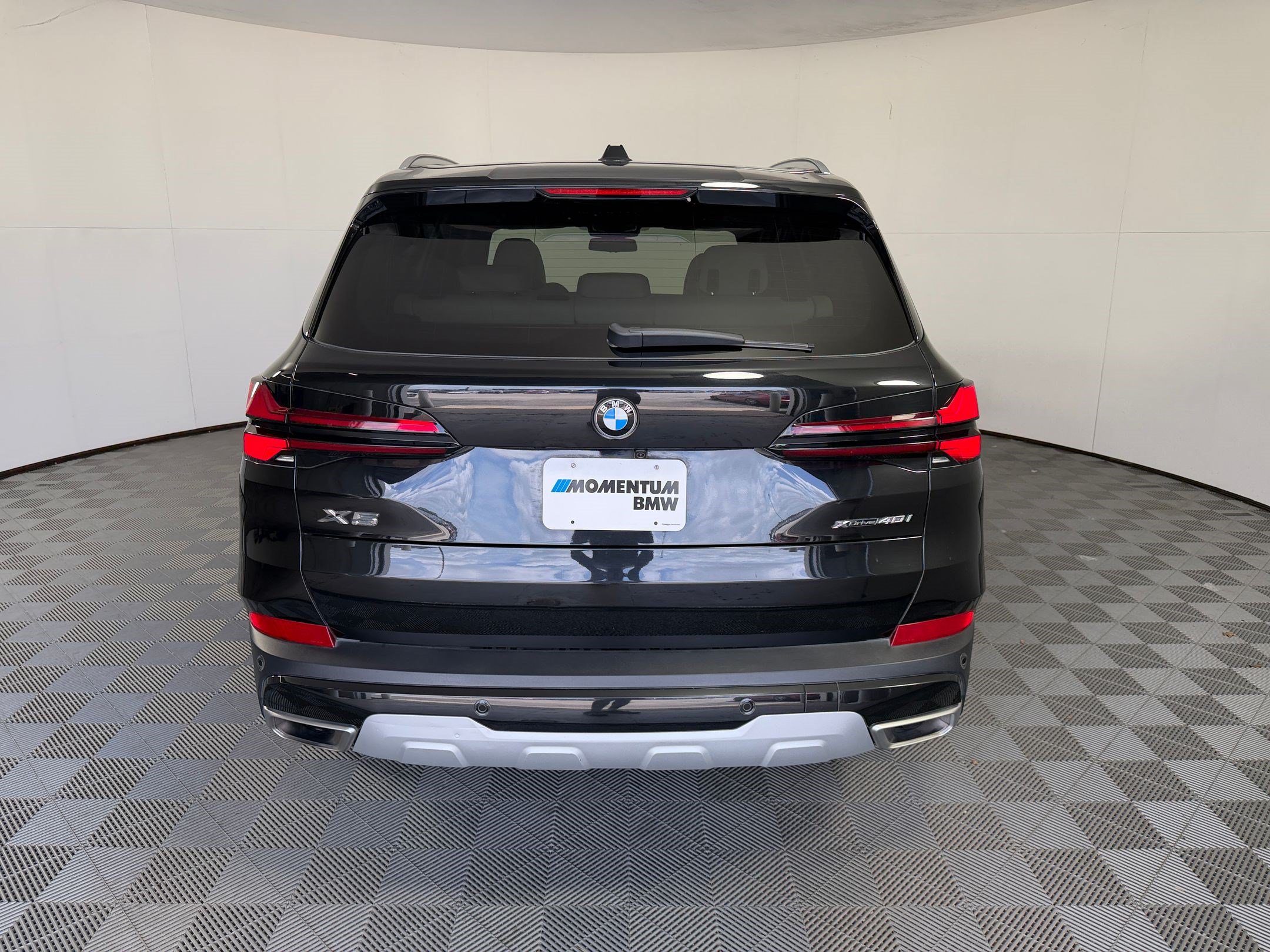 Used 2024 BMW X5 xDrive40i w/ Premium Package AWD/4WD image 10