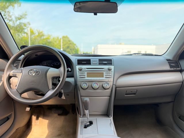 Used 2011 Toyota Camry LE FWD image 28