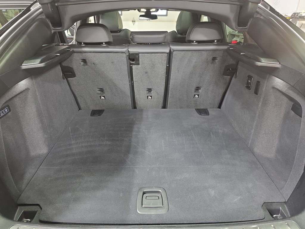 Used 2025 BMW X4 xDrive30i image 12