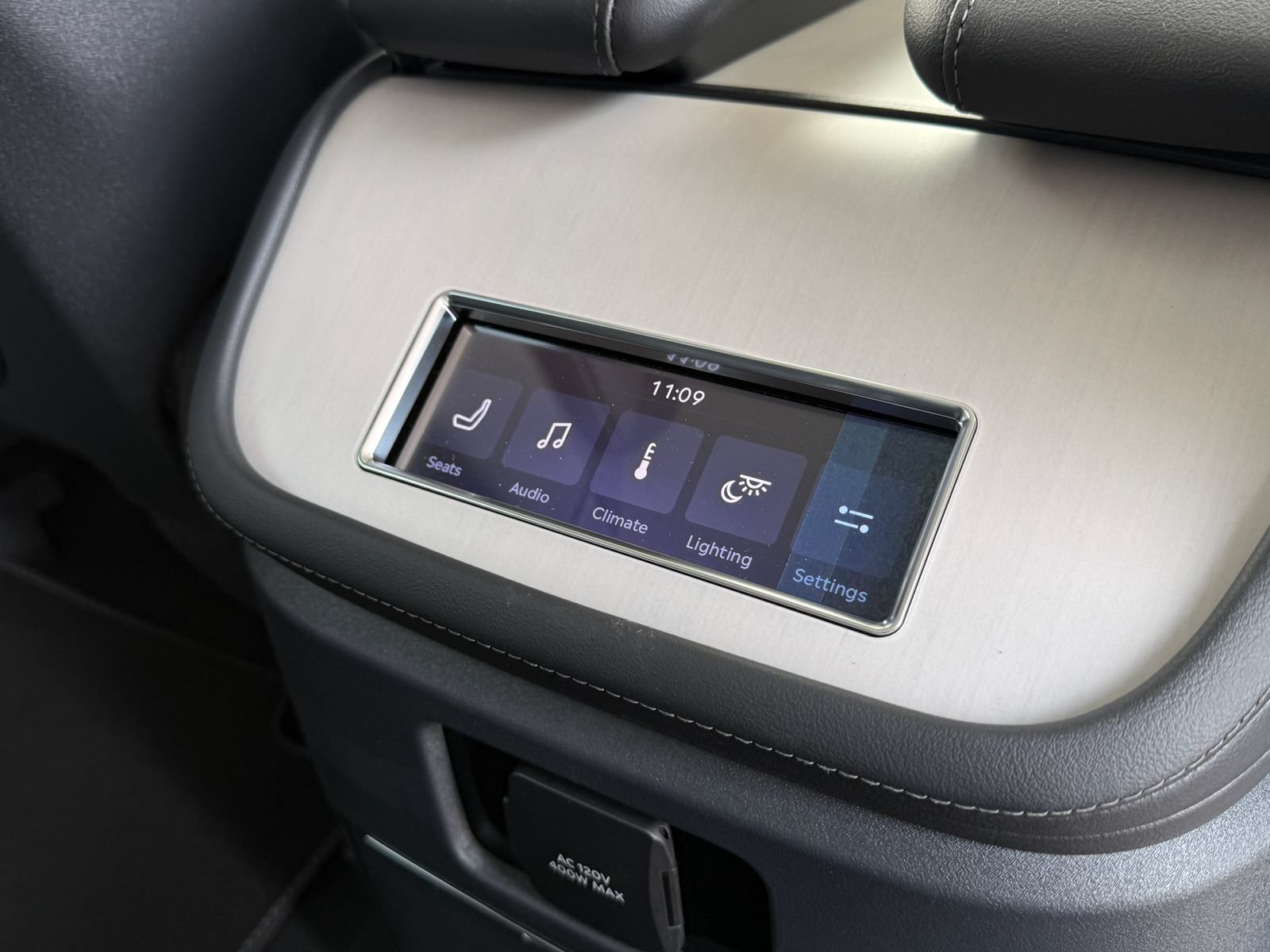 New 2027 Lincoln Navigator L Premier AWD/4WD image 14