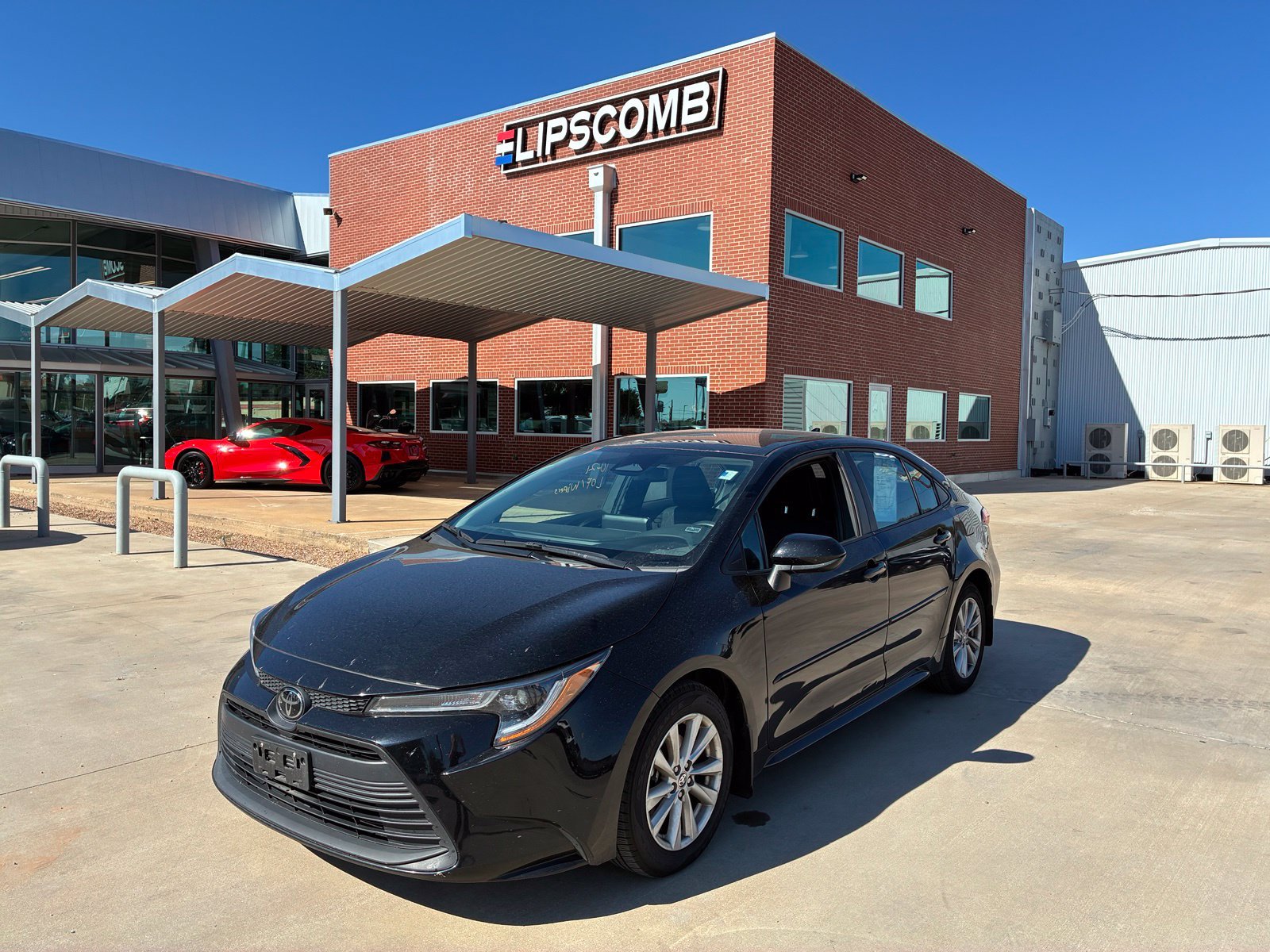 Used 2024 Toyota Corolla LE w/ LE Convenience Package FWD image 1