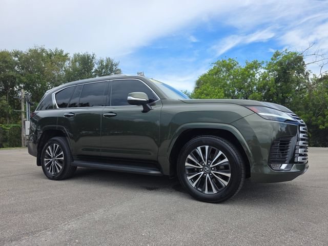 Used 2024 Lexus LX 600 4WD w/ Premium Package