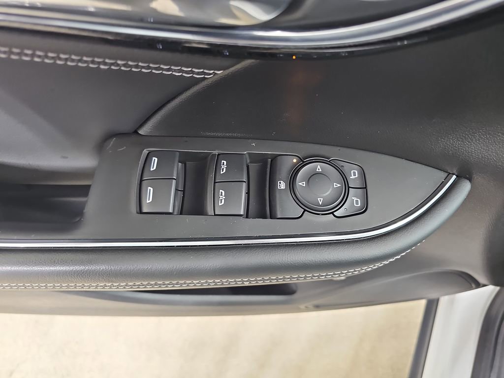 Used 2023 Buick Envision Preferred FWD image 33