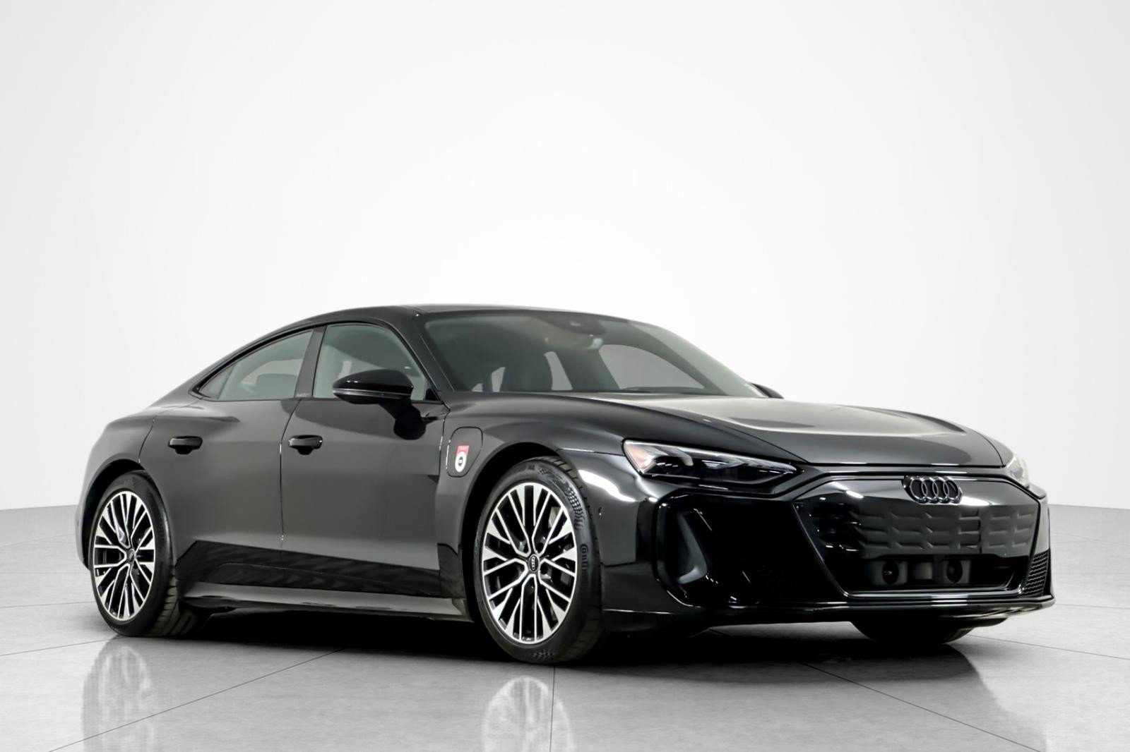 New 2026 Audi S e-tron GT Premium Plus AWD/4WD image 2