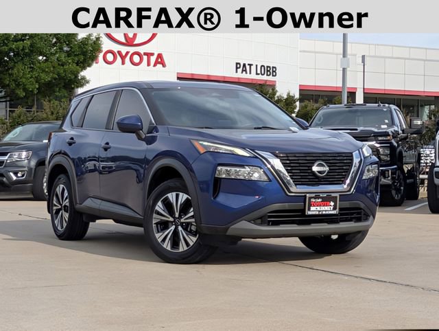 Used 2023 Nissan Rogue SV FWD image 2