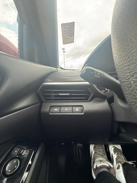 Used 2023 Nissan Altima 2.5 SV FWD image 25