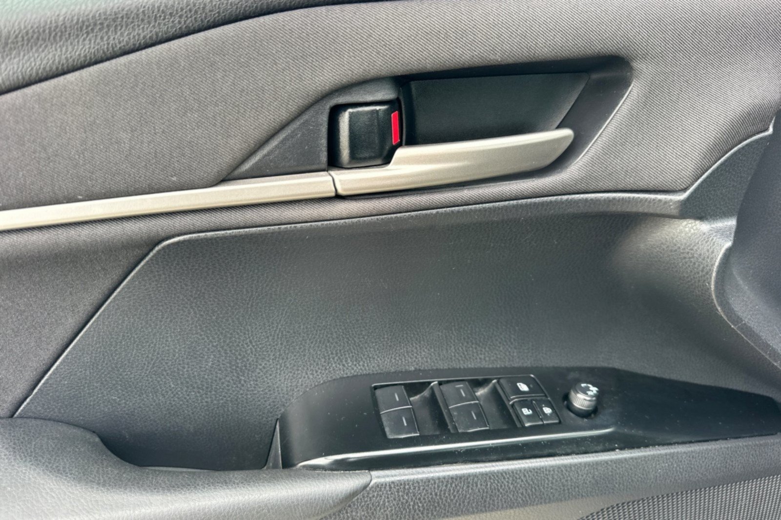 Certified 2025 Toyota Camry LE FWD image 10