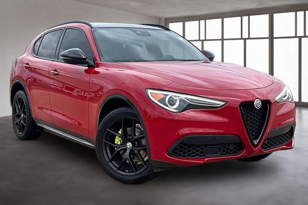 Used 2021 Alfa Romeo Stelvio Ti Sport AWD/4WD image 11