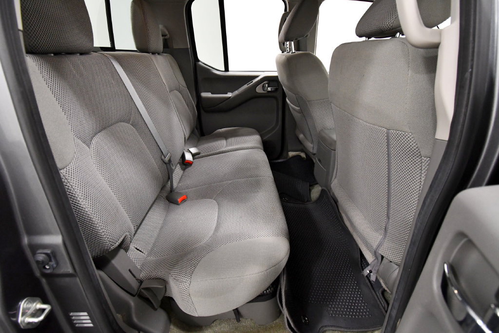 Used 2017 Nissan Frontier SV AWD/4WD image 13