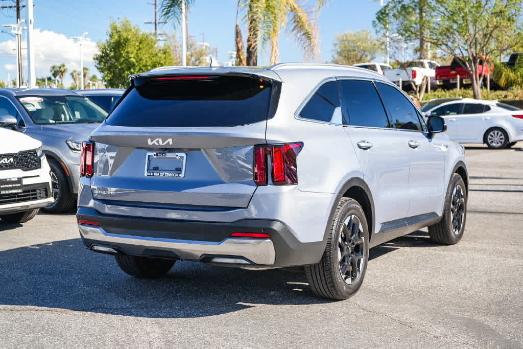 Certified 2024 Kia Sorento S w/ Panoramic Sunroof Package FWD image 6
