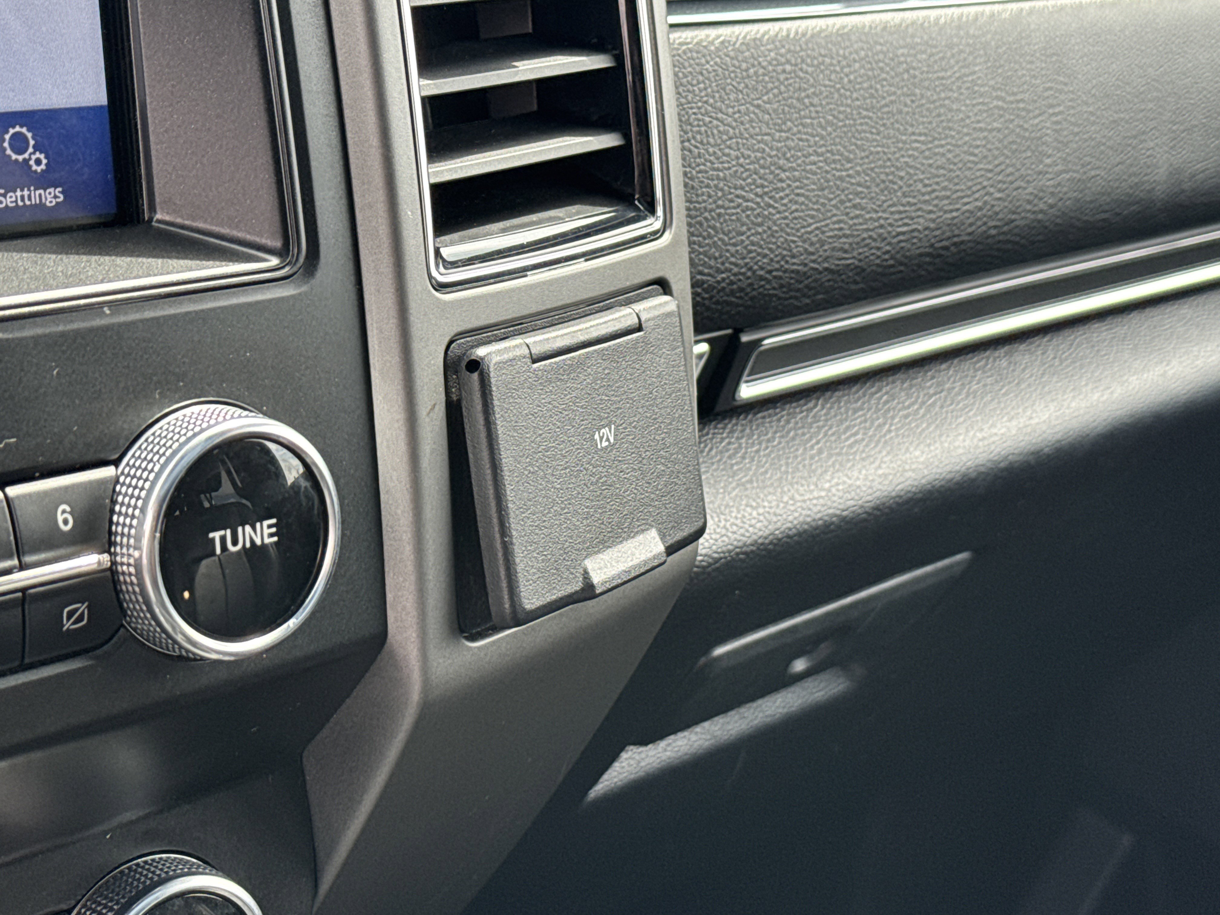 Used 2021 Ford Expedition XLT image 39