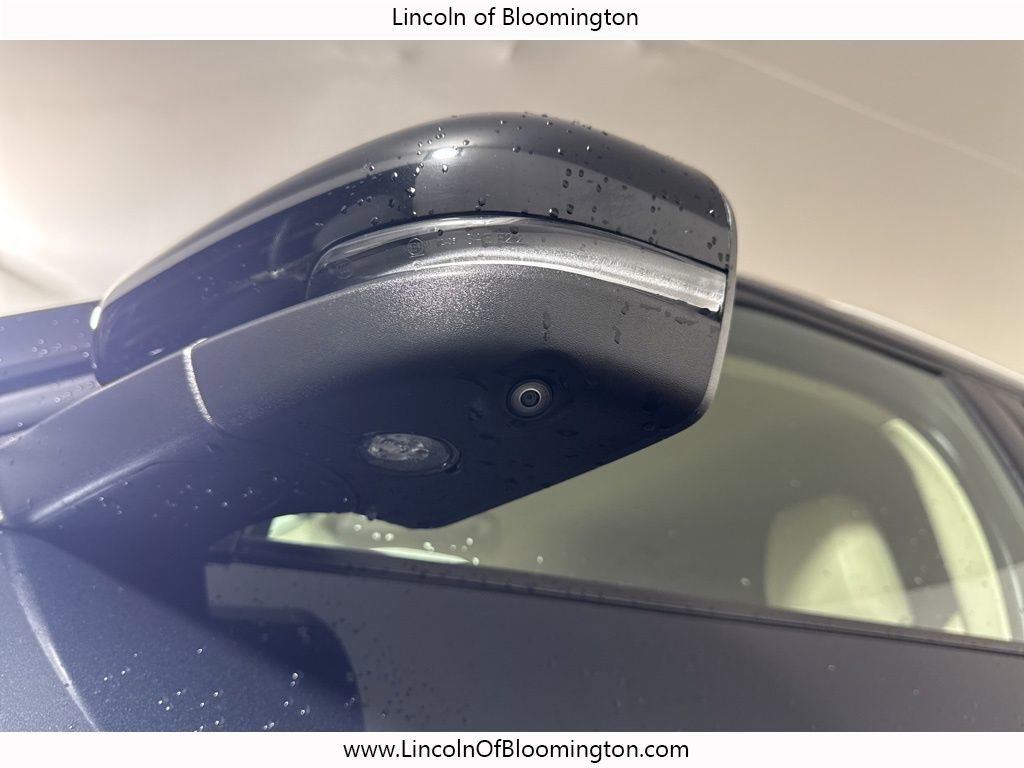 Used 2022 Ford Explorer Platinum w/ Equipment Group 601A image 16