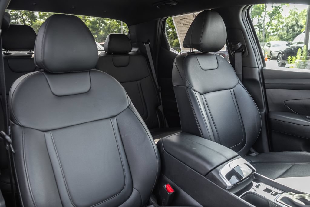 Certified 2025 Hyundai Santa Cruz SEL FWD image 33