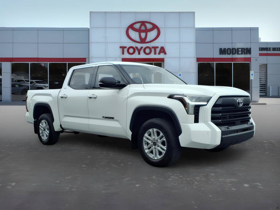 Used 2023 Toyota Tundra SR5 w/ SR5 Premium Package AWD/4WD image 9