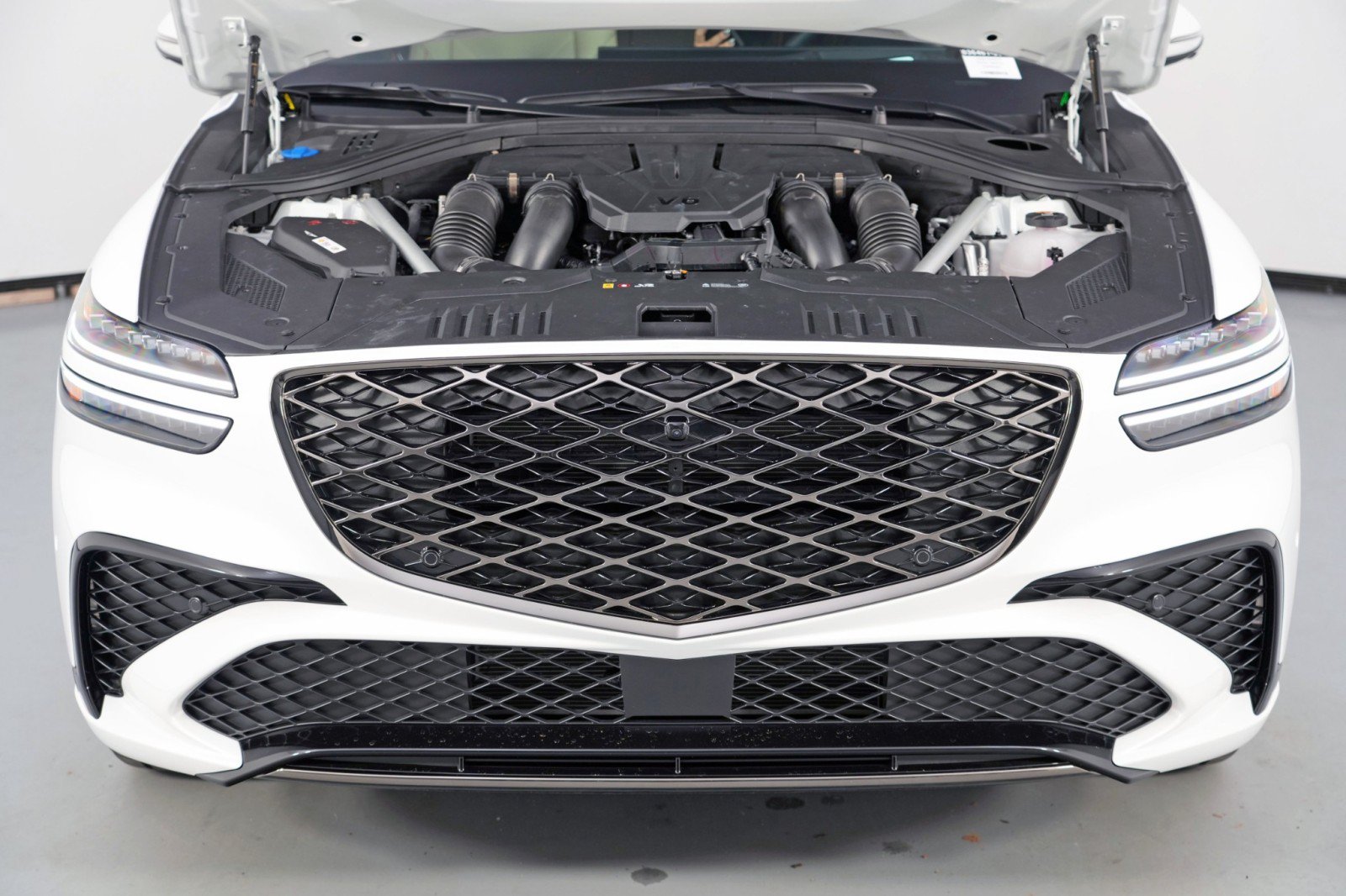 Used 2026 Genesis GV70 3.5T Sport Prestige AWD/4WD image 6