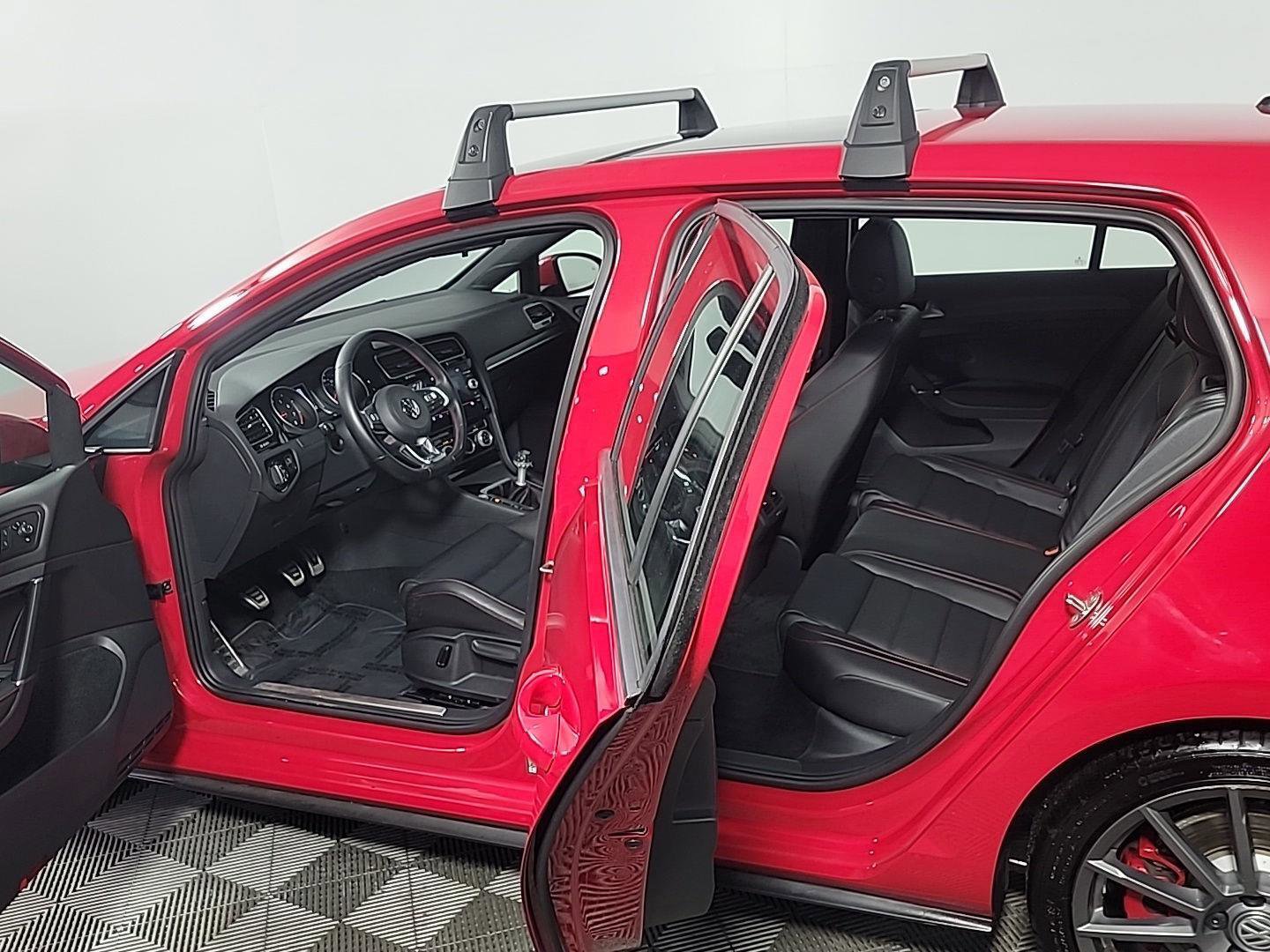 Used 2020 Volkswagen GTI Autobahn image 15