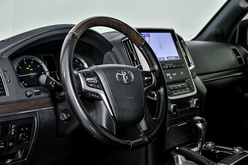Used 2020 Toyota Land Cruiser Heritage Edition AWD/4WD image 24