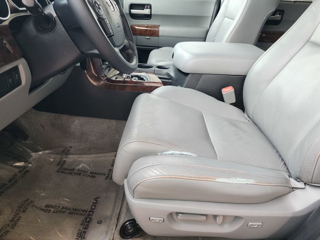Used 2008 Toyota Sequoia Limited image 25