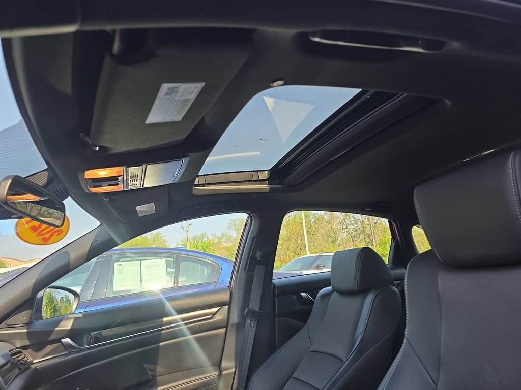 Used 2021 Honda Accord Sport image 10