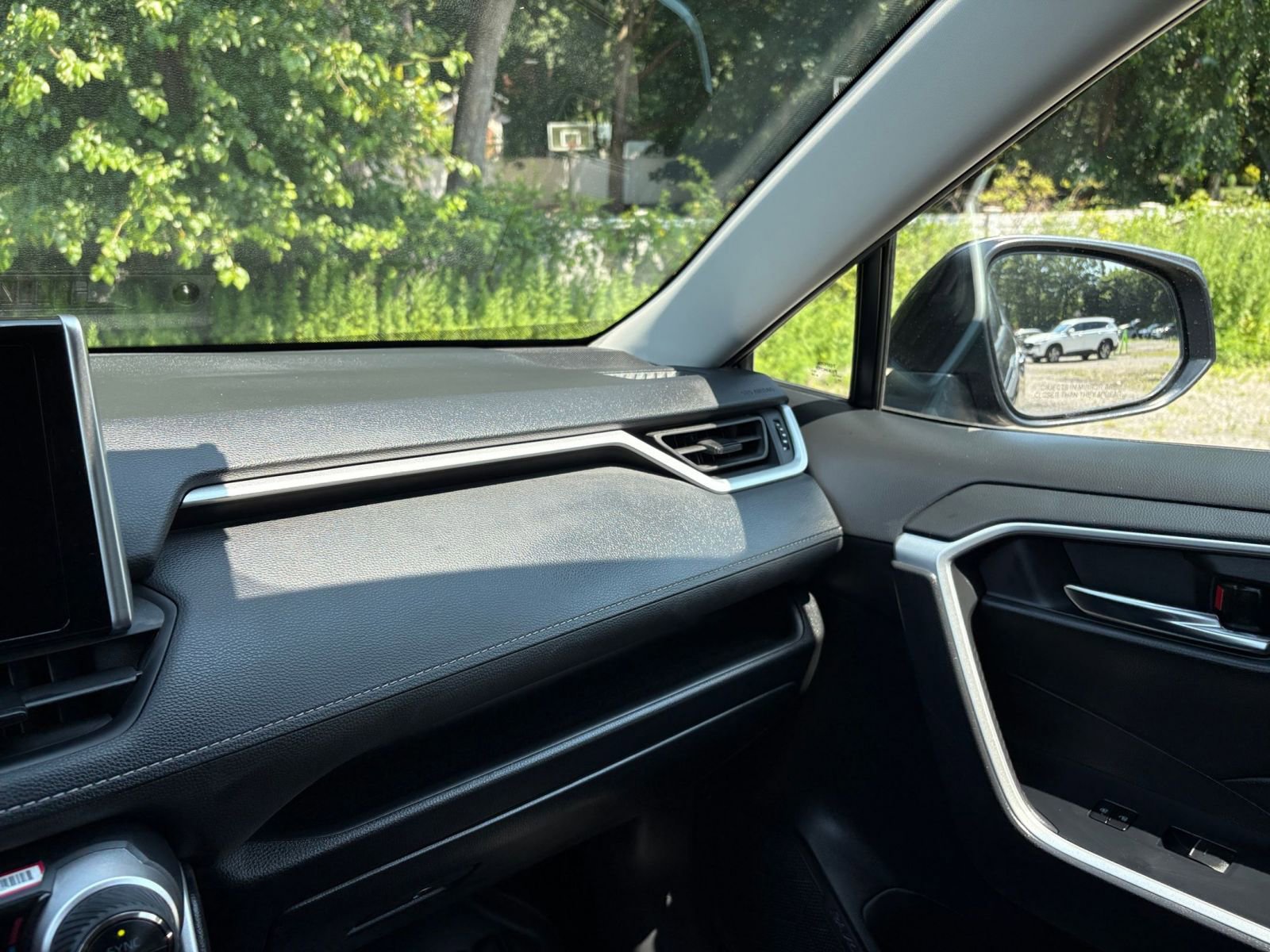 Used 2024 Toyota RAV4 XLE image 35