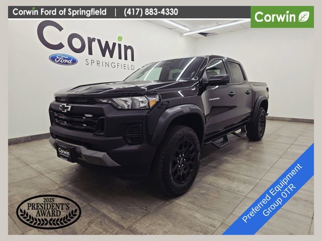 Used 2025 Chevrolet Colorado Trail Boss AWD/4WD image 1