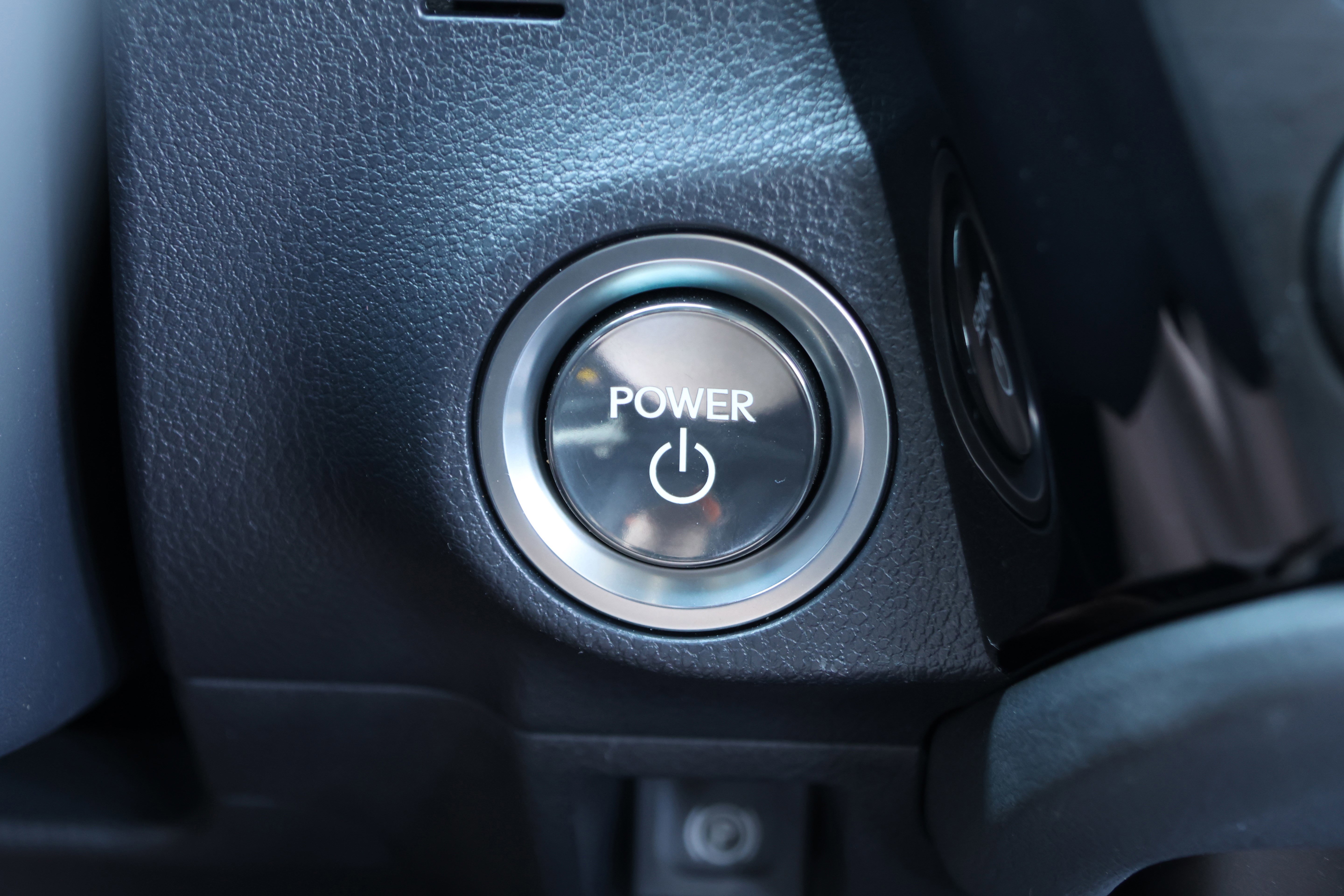 Used 2025 Lexus ES 300h w/ Premium Package image 27