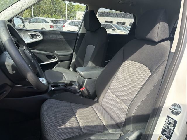 Certified 2024 Kia Soul LX w/ Option Group 015 image 11