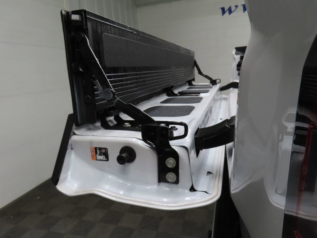 Used 2024 GMC Sierra 3500 Denali w/ Denali Reserve Package image 46