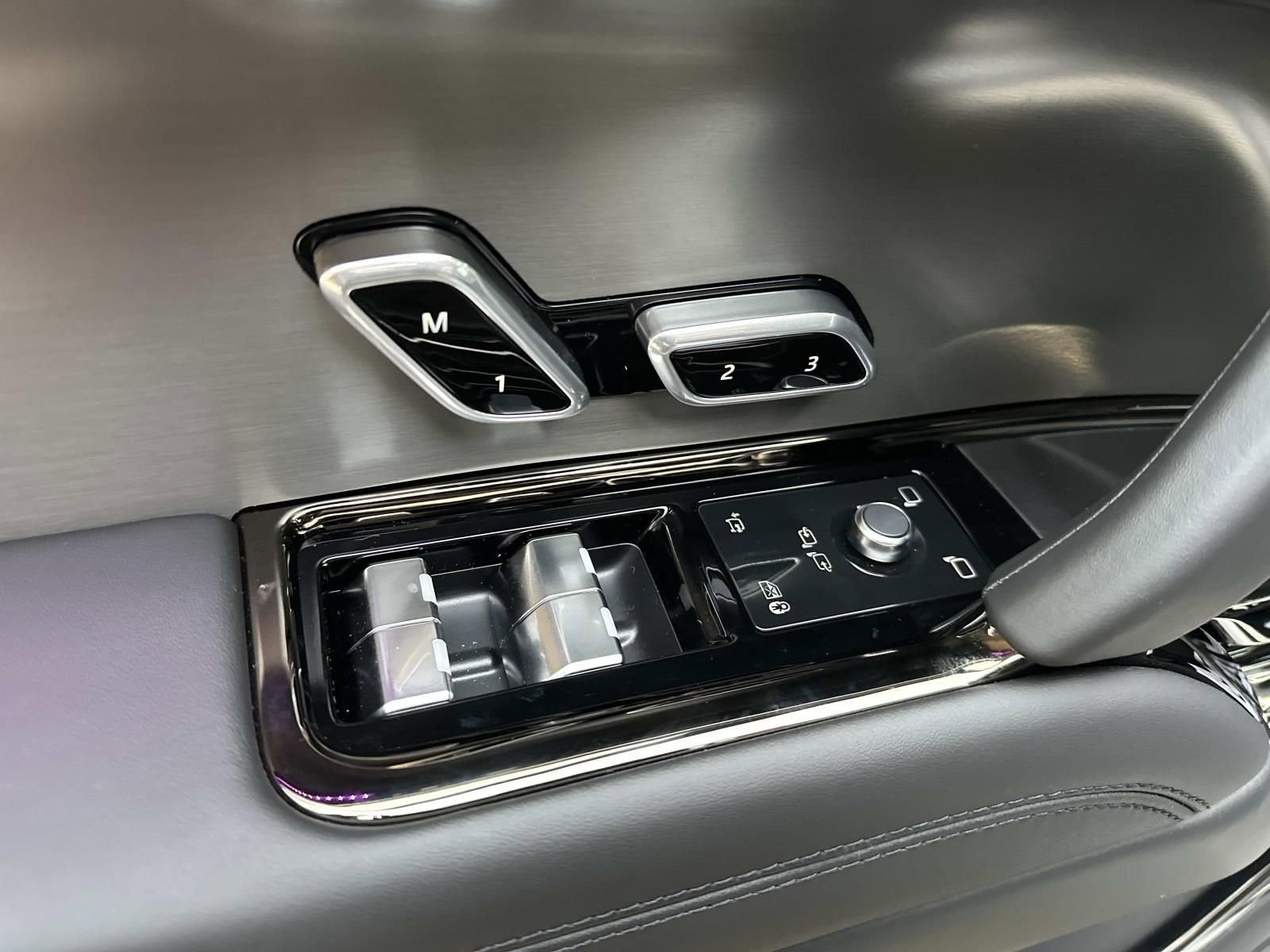 New 2026 Land Rover Range Rover Sport Dynamic SE image 10