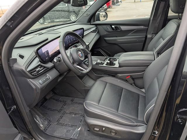 Used 2025 Buick Enclave Sport Touring image 9