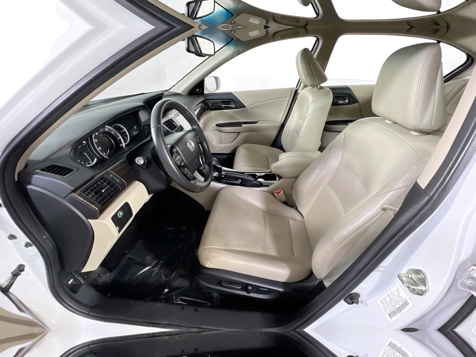 Used 2017 Honda Accord EX-L image 20