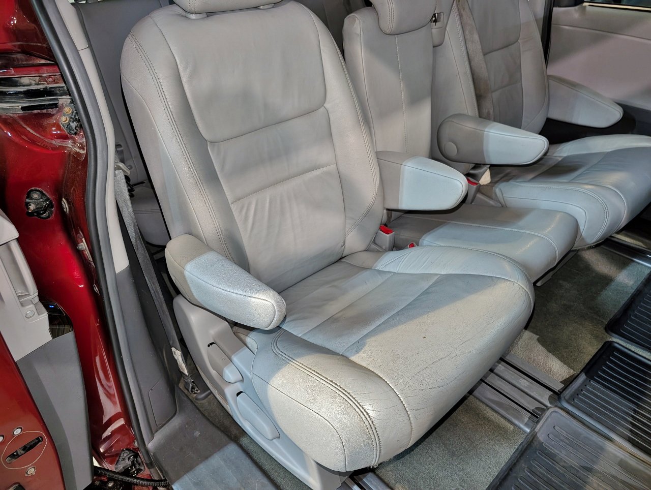 Used 2017 Toyota Sienna XLE Premium image 29