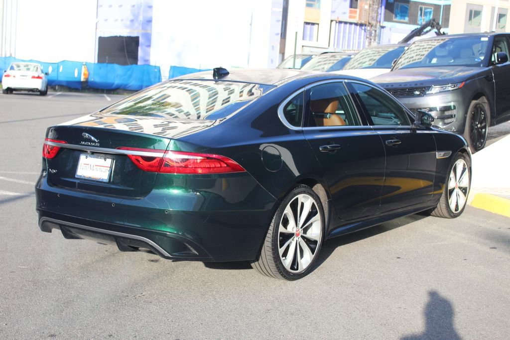 Used 2023 Jaguar XF R-Dynamic SE image 2
