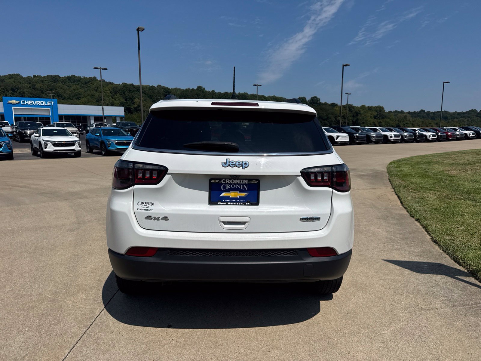 Used 2024 Jeep Compass Latitude AWD/4WD image 6