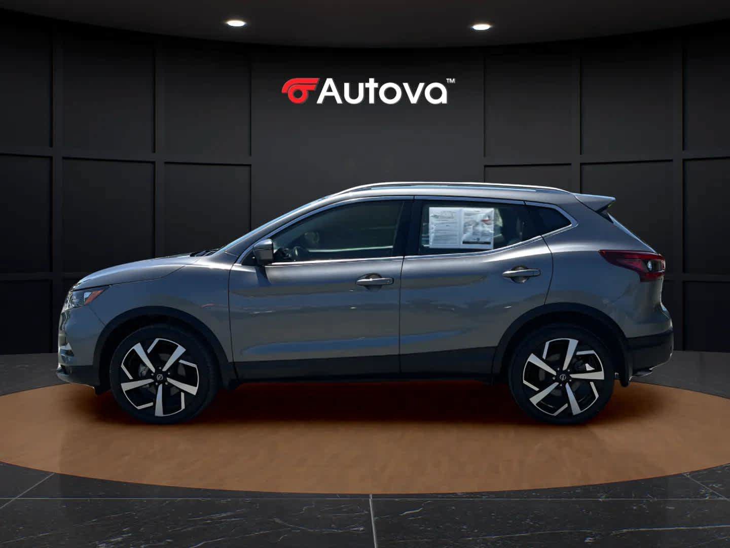 Used 2022 Nissan Rogue Sport SL AWD/4WD image 2
