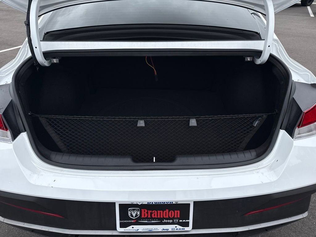 Used 2025 Hyundai Elantra SE image 25